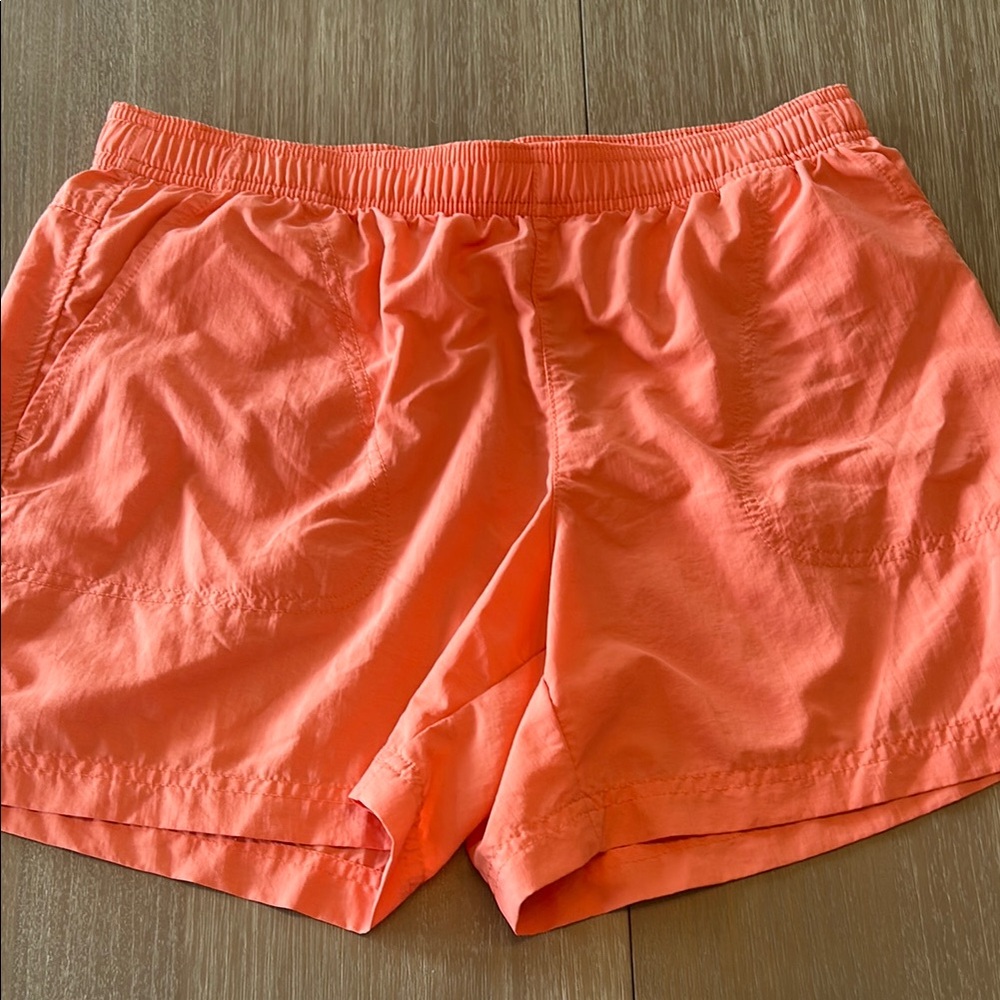 Columbia shorts peach‎